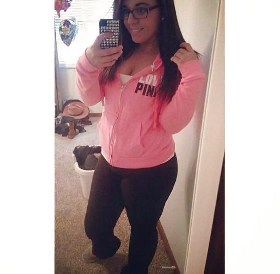 8P Busty Amatuer 54