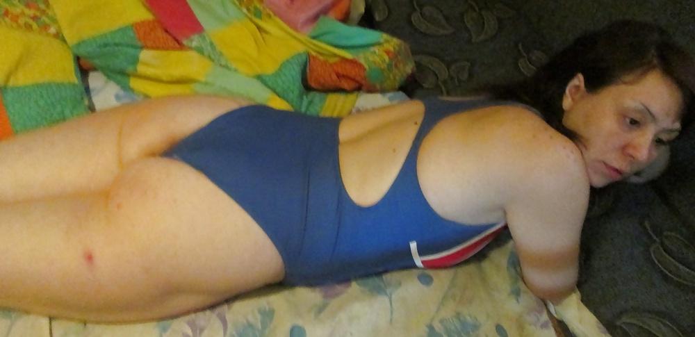 15P Lili in sport swimsuit2