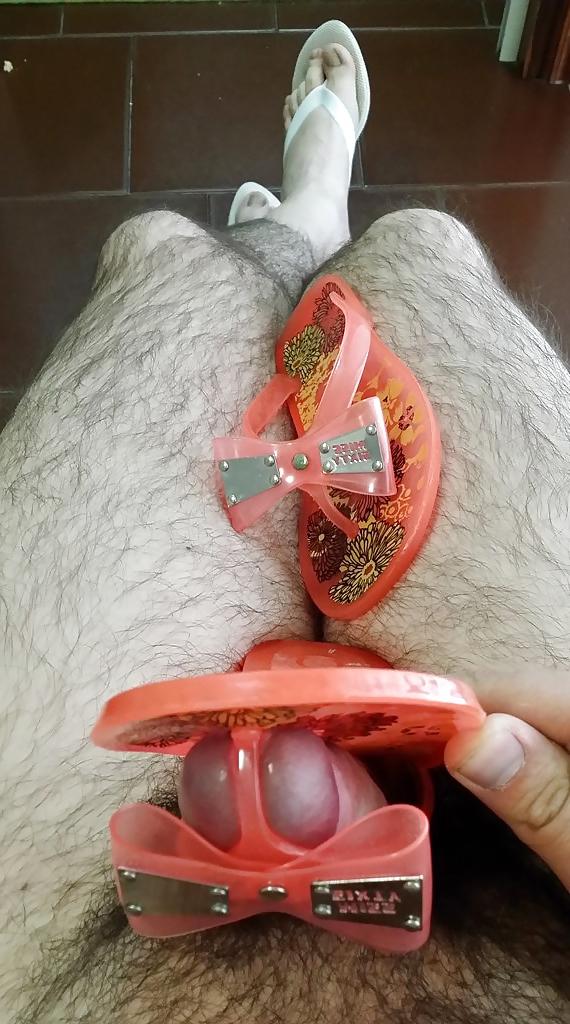 11P Wear fuck cum 2 pair of NOT my mother flip flops summer sandals