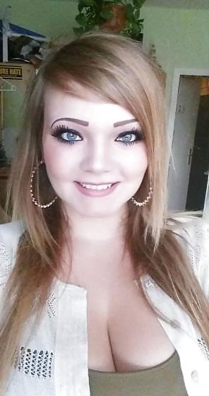 16P Busty Amatuer 56