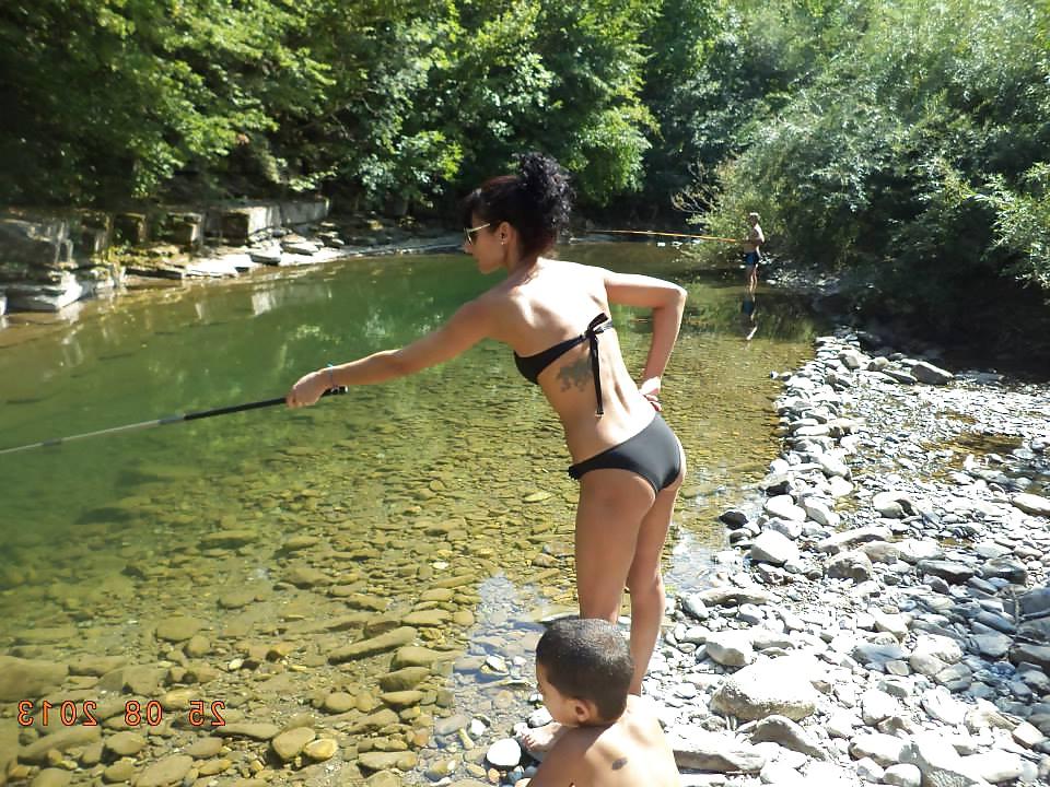 25P Very beautiful mom with a little ass