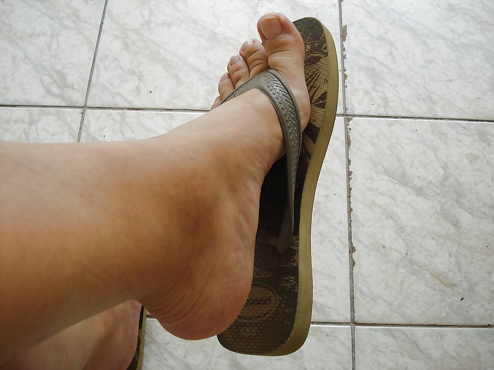20P PEZINHOS COM HAVAIANAS