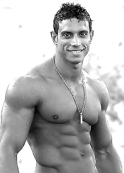 25P Moroccan Men Have Bigger Dick Than The Others