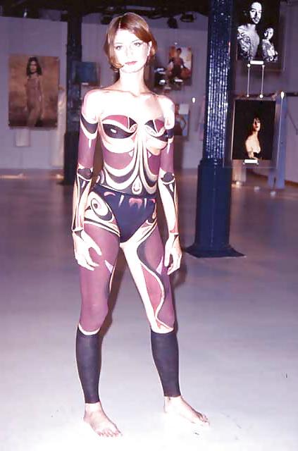 10P Body Painting 1