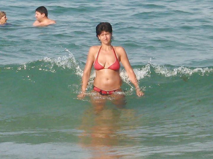 25P She has nice tits and loves big dick