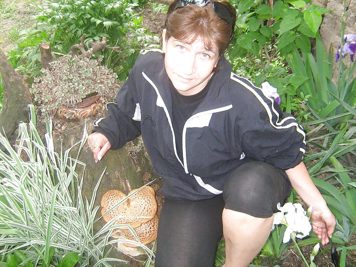 25P She has nice tits and loves big dick