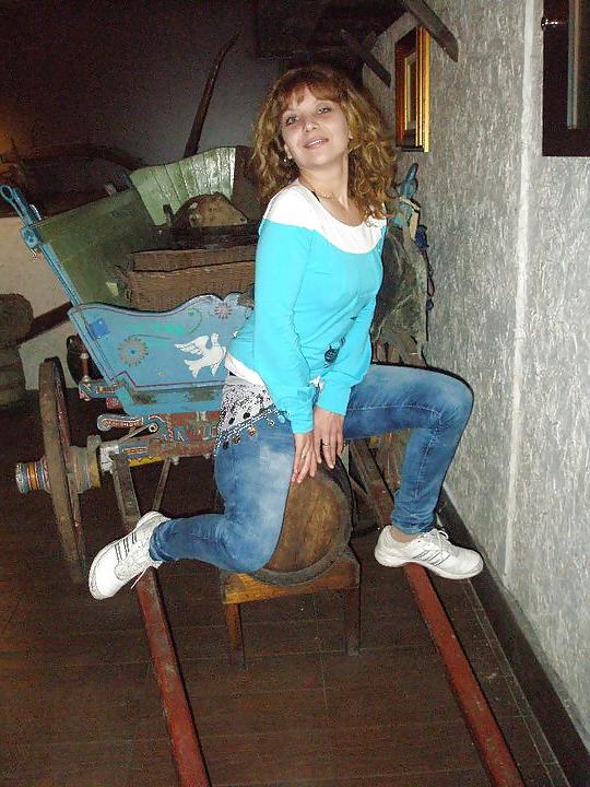25P VIP whore with a little ass