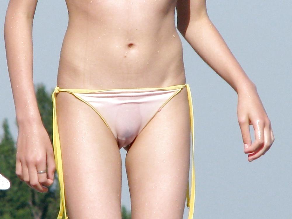 17P Nice swimsuites and other wet clothes 03