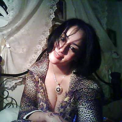 19P NEW ARAB BEAUTY