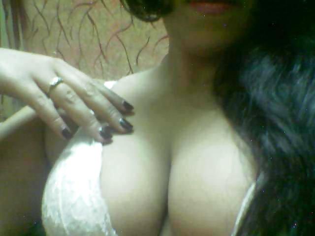 19P NEW ARAB BEAUTY