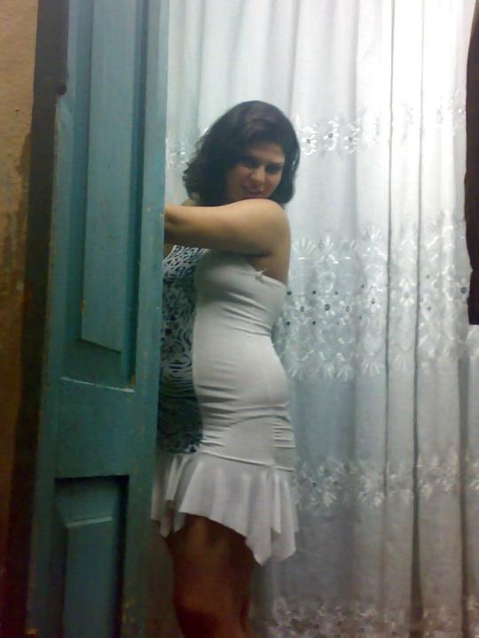 19P NEW ARAB BEAUTY