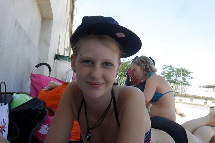 20P Blondasse pute a blacks 2