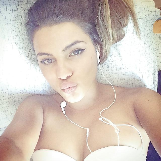 25P Serbian slut Zorana