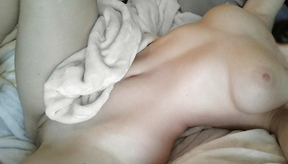 25P How Would YOU FUCK this PERFECT BODY SLUT ?!!