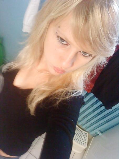 20P Blondasse pute a blacks