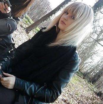 20P Blondasse pute a blacks