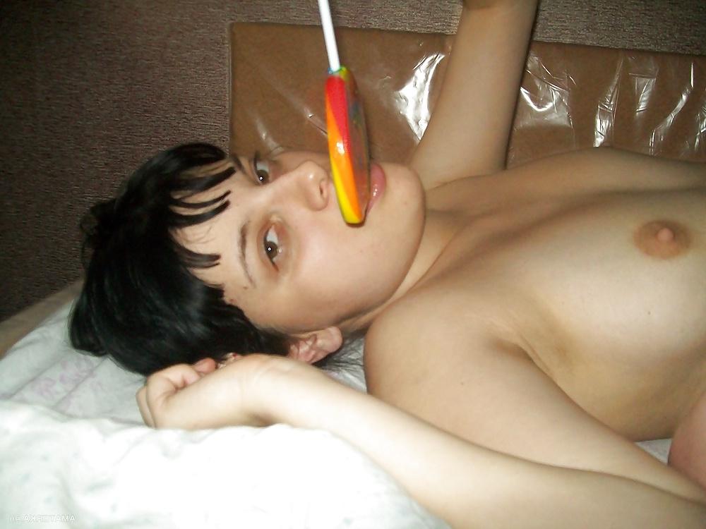 18P Brunette with lollipop
