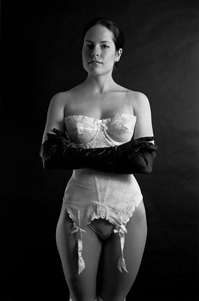 15P Ce que j'aime What I like : Hat, Heels and corset