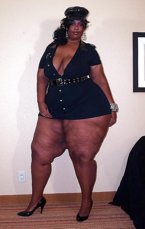 25P Big Fat Booty Huge Ass Large Butt Phat Azz Curvy Body !