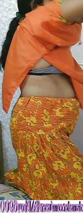 6P Aunty Sanjana Open her Dress