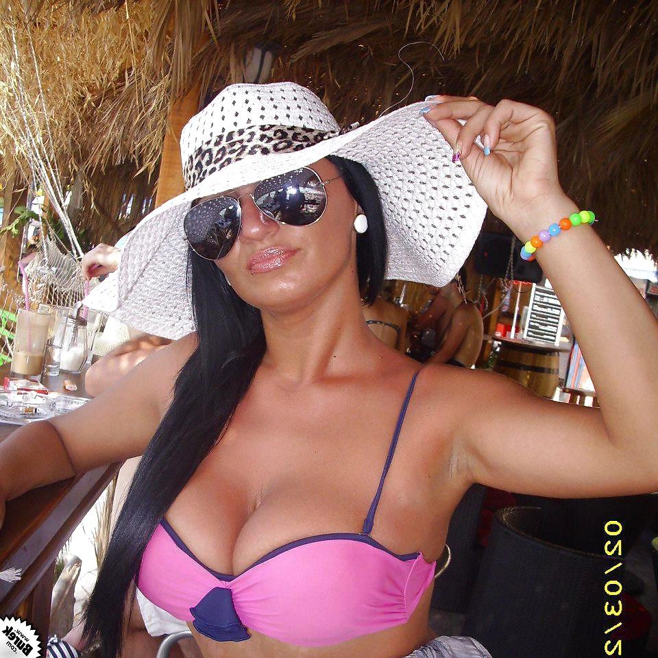 25P SERBISCHE MILFS