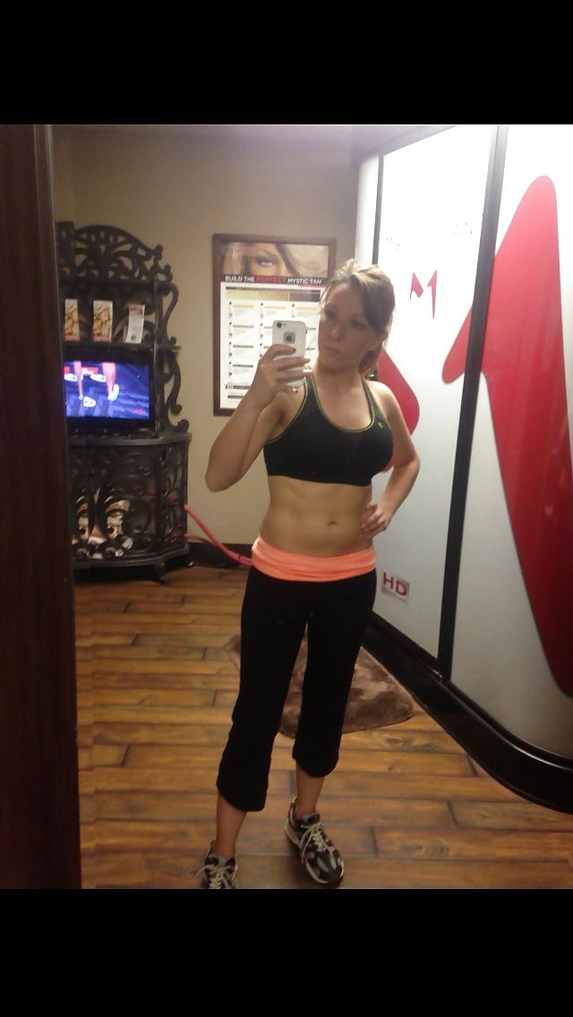 25P Girl with hot body