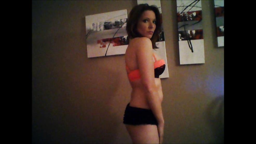 25P Girl with hot body