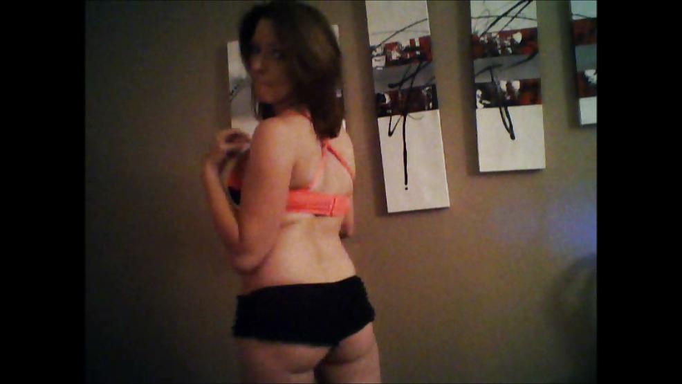 25P Girl with hot body