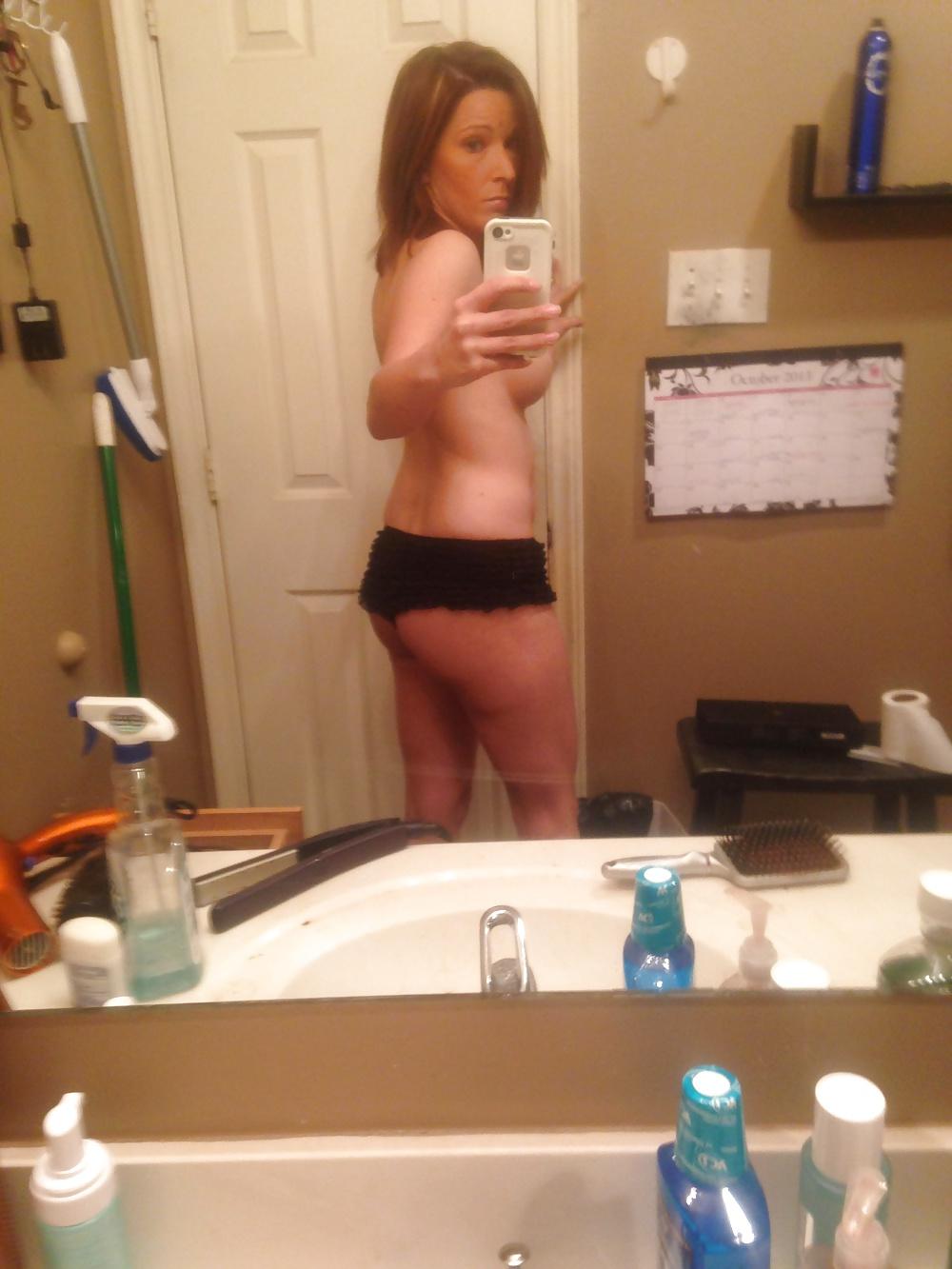 25P Girl with hot body