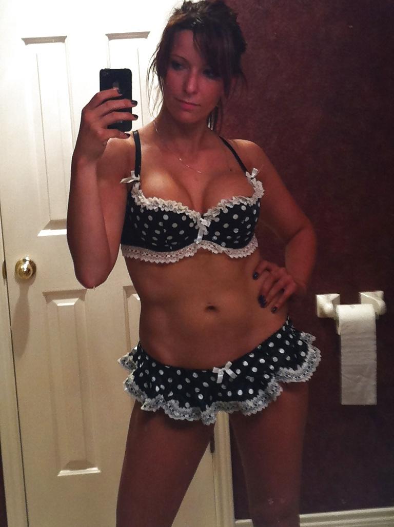 25P Girl with hot body