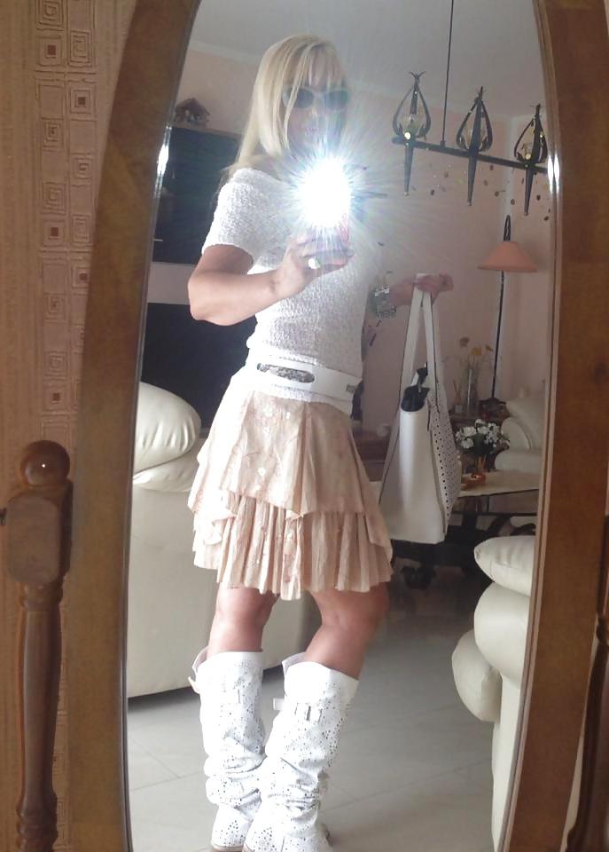 23P Serbische MILF 2
