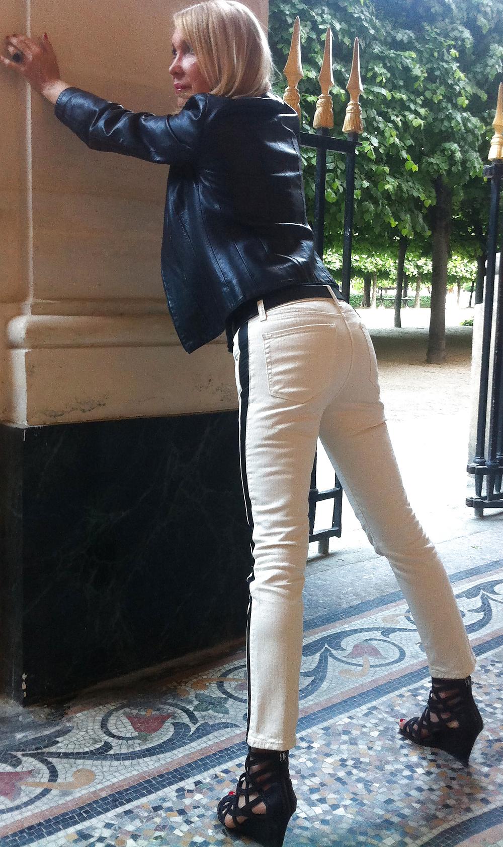 25P Lisa-Mature French Wife