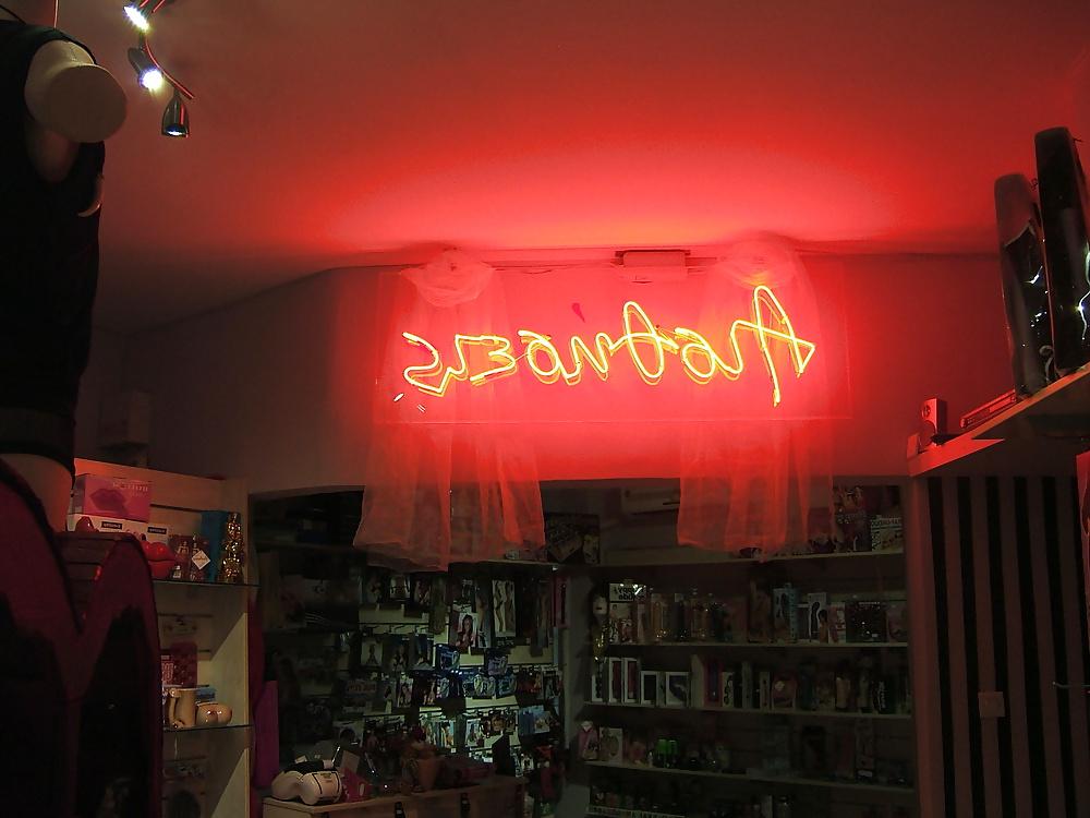 22P Greek sex shop www.aisthiseis.gr