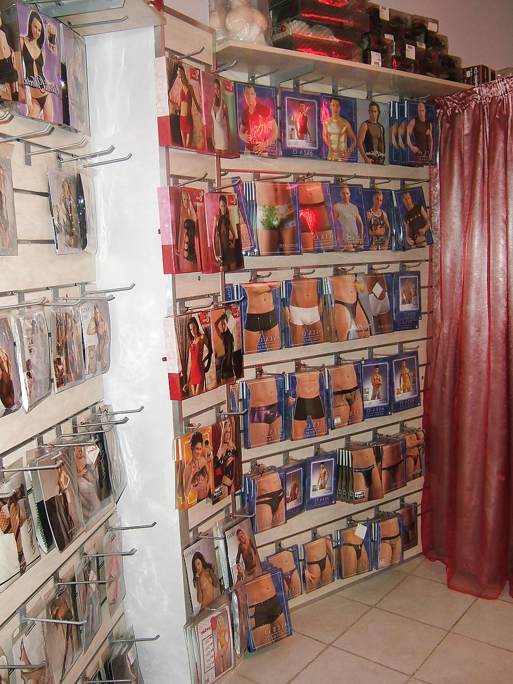 22P Greek sex shop www.aisthiseis.gr