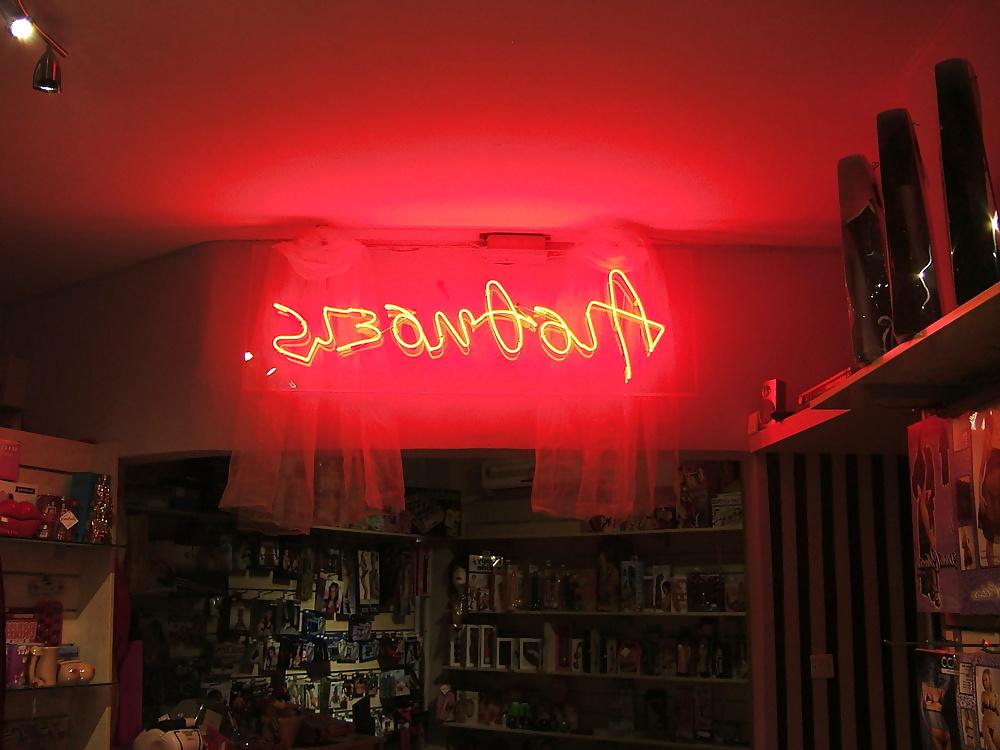 22P Greek sex shop www.aisthiseis.gr
