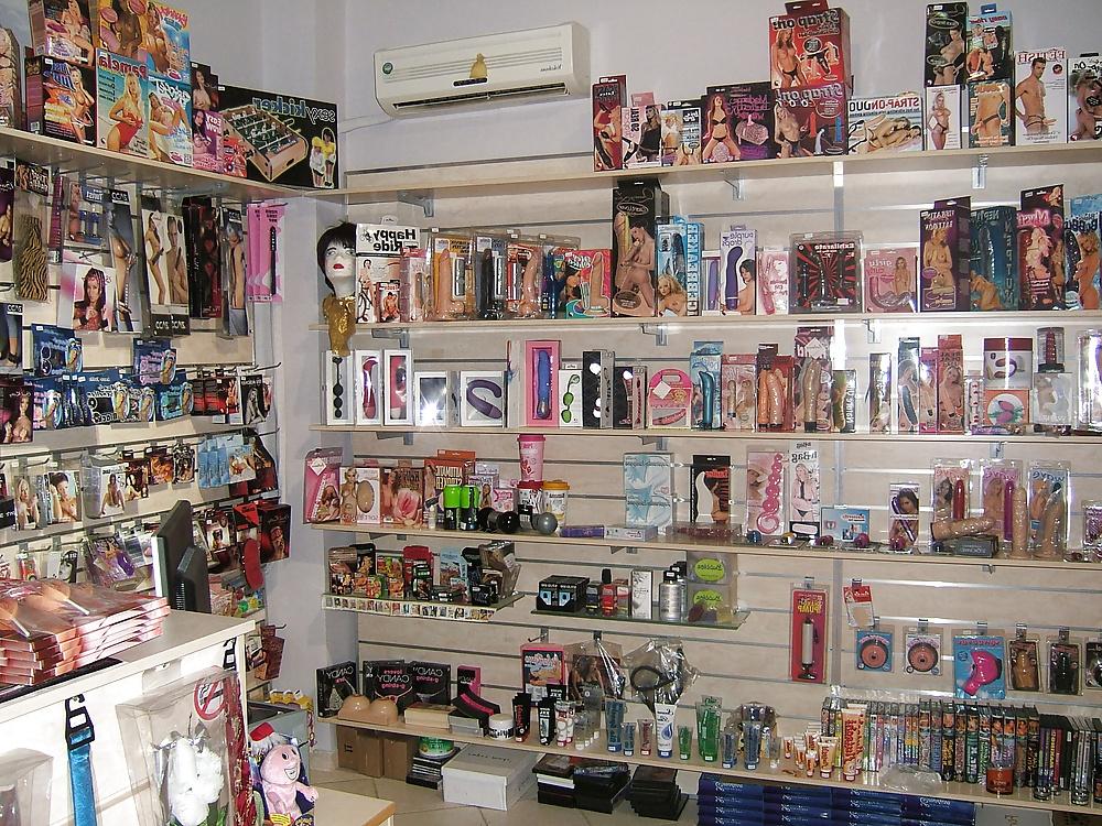 22P Greek sex shop www.aisthiseis.gr
