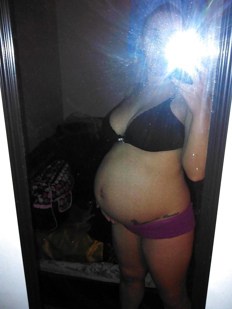 12P Grande preggo with a shot of cum