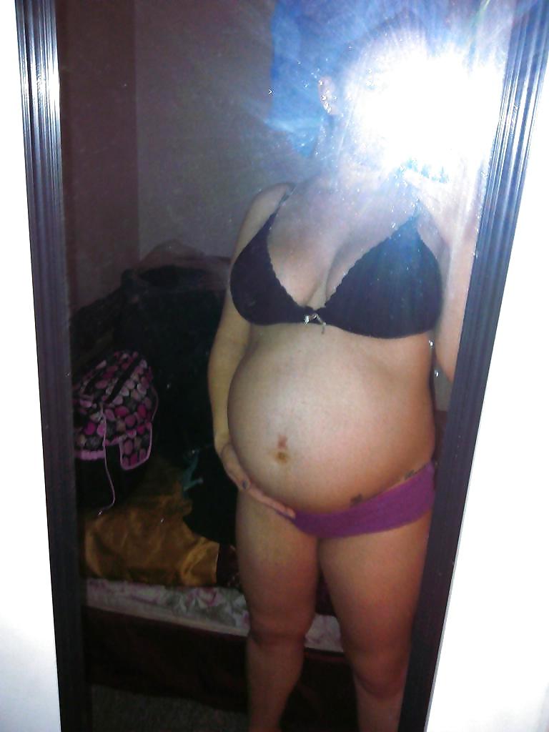 12P Grande preggo with a shot of cum