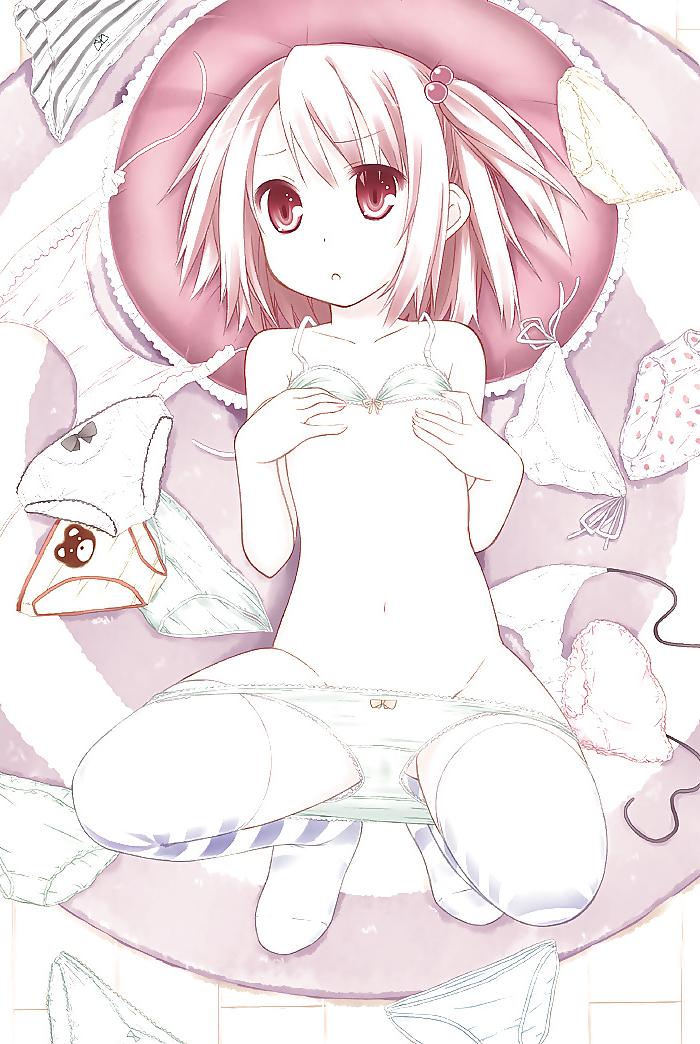 24P My Hentai Collection #02