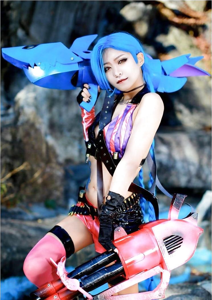 14P Cute cosplay: League of Legends - Jinx