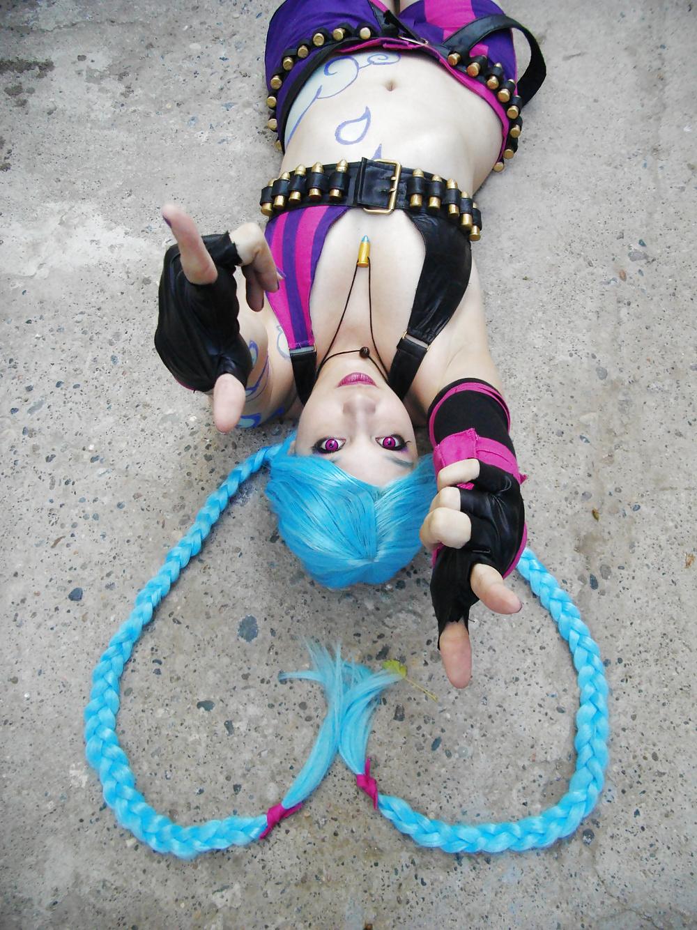 14P Cute cosplay: League of Legends - Jinx