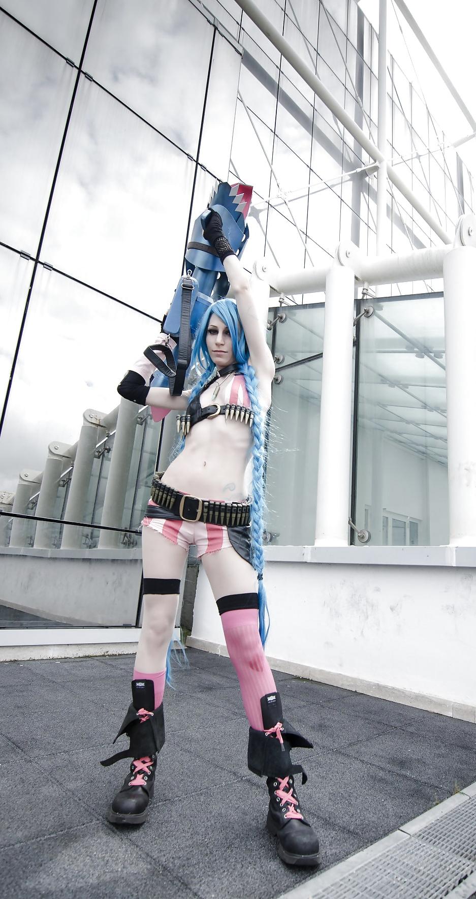 14P Cute cosplay: League of Legends - Jinx