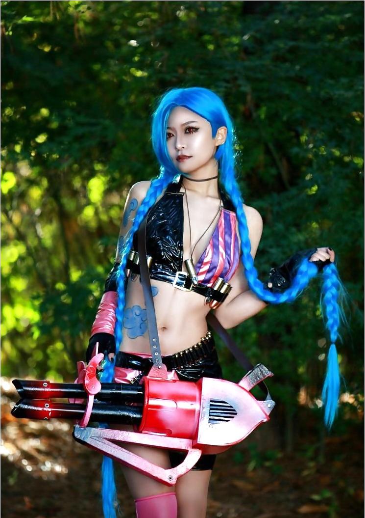 14P Cute cosplay: League of Legends - Jinx