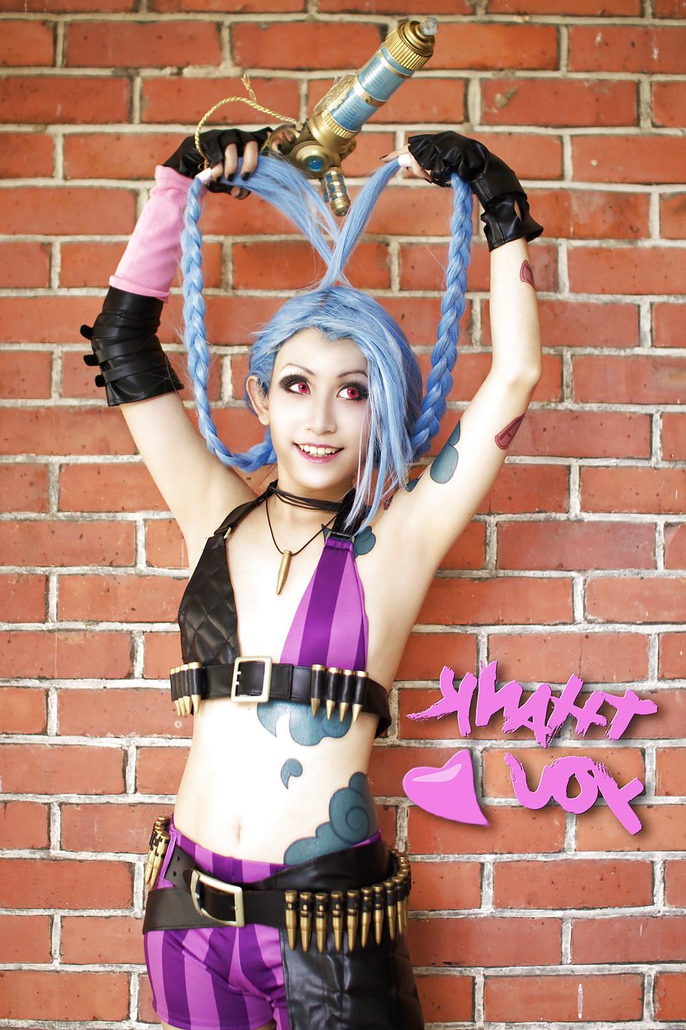 14P Cute cosplay: League of Legends - Jinx