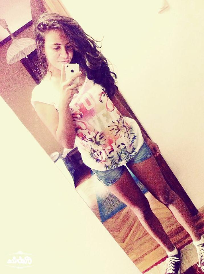 22P Young Serbian teen Mia - Klinkica Mia