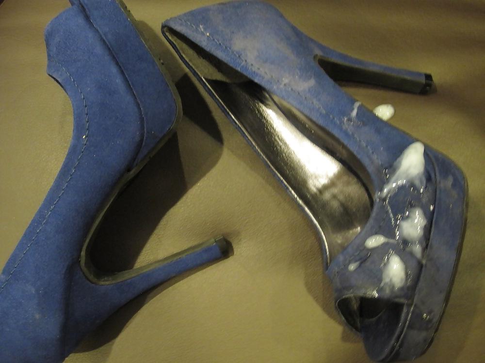 20P Blue Suede High Heel Shoes