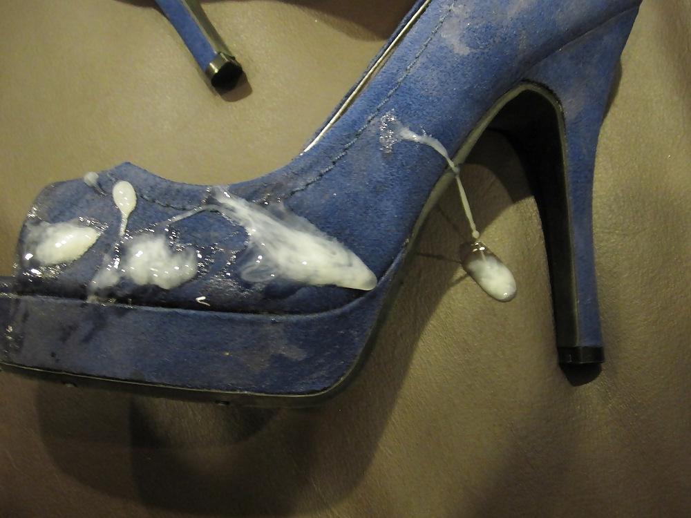 20P Blue Suede High Heel Shoes