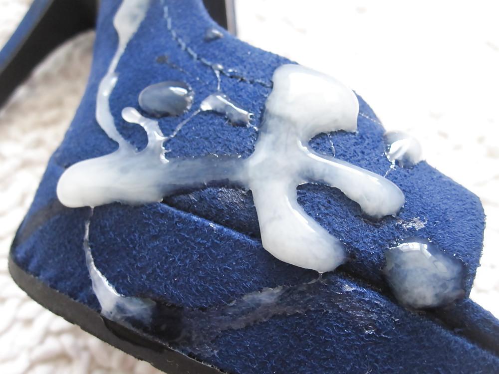 20P Blue Suede High Heel Shoes
