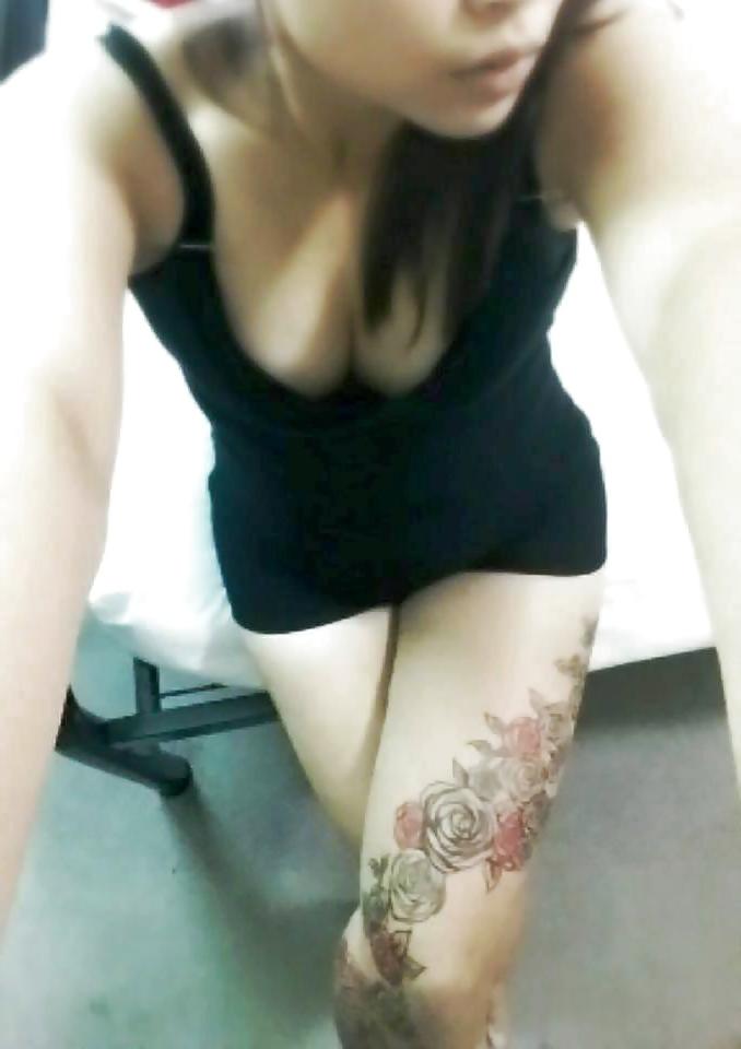 25P Chinese Busty Singapore Girl