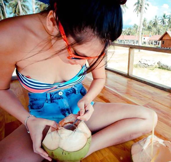 25P Chinese Busty Singapore Girl